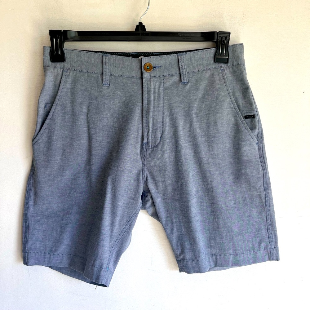 VISSLA Gray Hybrid Shorts Lightweight Versatile Design land or water Medium
